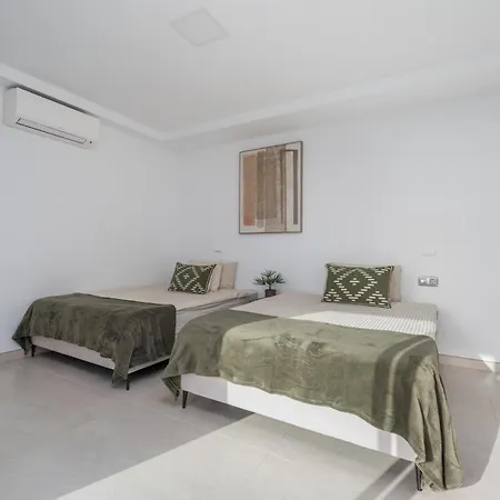 Presidential 350m2 Bellavista On One Level,private Spa&heated Pool *