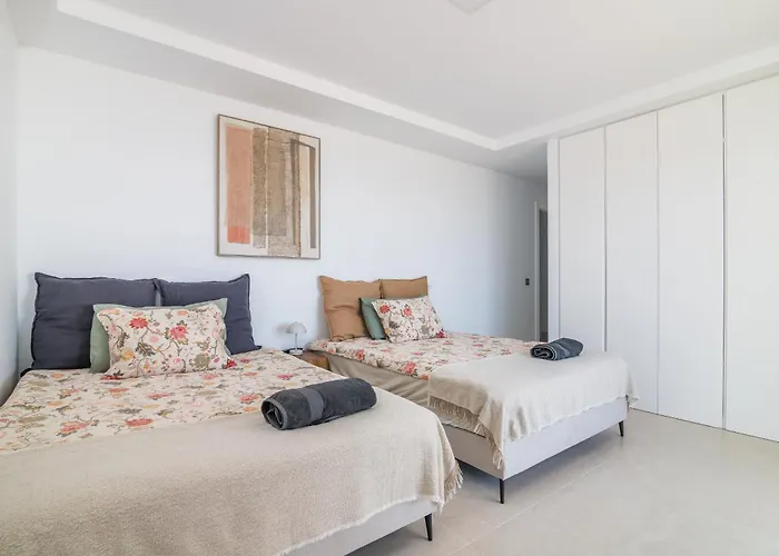 Presidential 350m2 Bellavista On One Level,private Spa&heated Pool אדחה